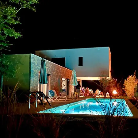 Zen - With Pool & Close To The Sea * Tar-Vabriga