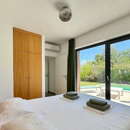 Zen - With Pool & Close To The Sea 빌라 *